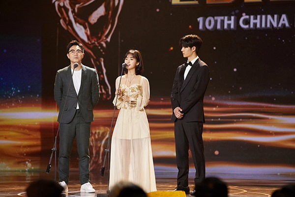 沈月、杨幂佩戴Piaget伯爵珠宝演绎动人魅力